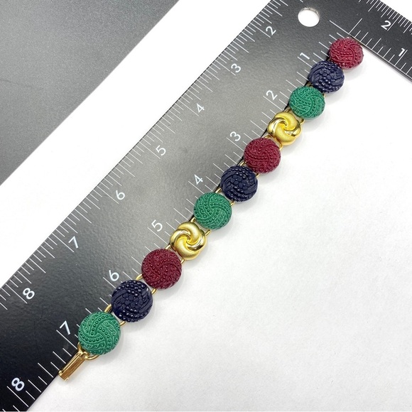 Kitchy Vintage Button Gold Tone Artisan Made Bracelet - Picture 3 of 7